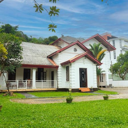 Antique Tourist Lodge Kandy Luaran gambar