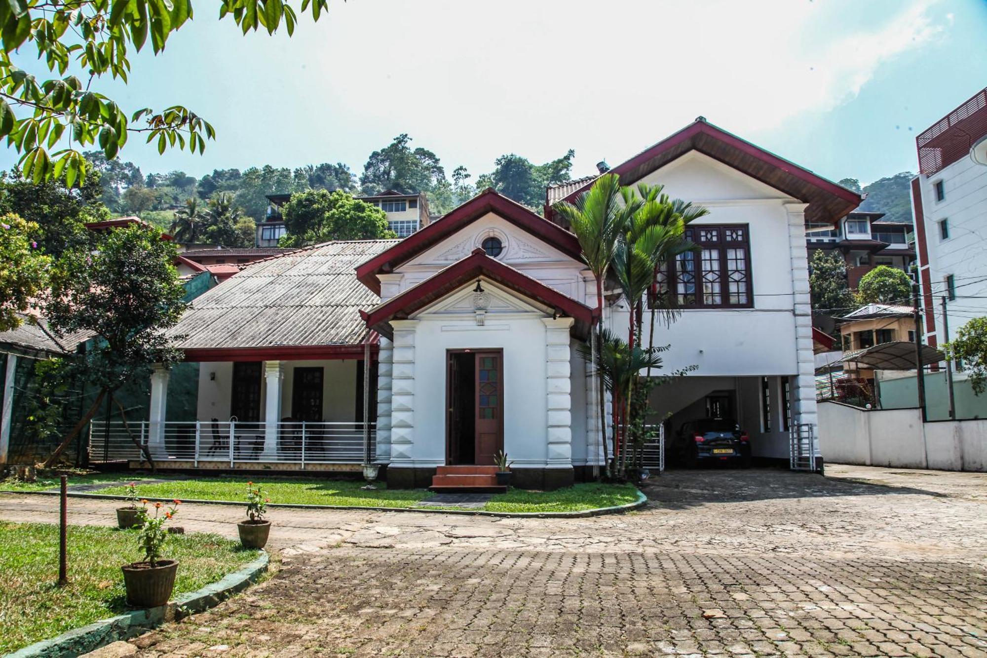 Antique Tourist Lodge Kandy Luaran gambar